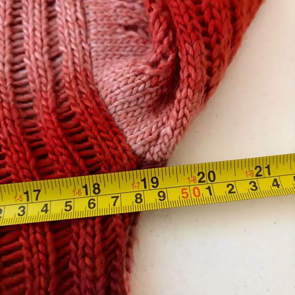 Urban Outfitters Sweater Women's Medium Red Cropped Ombre Knit Pullover